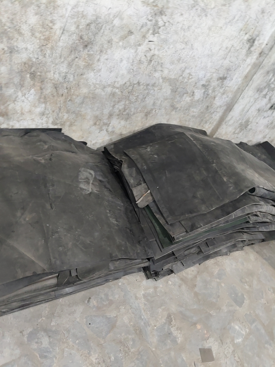 Bagomatic bladder rubber